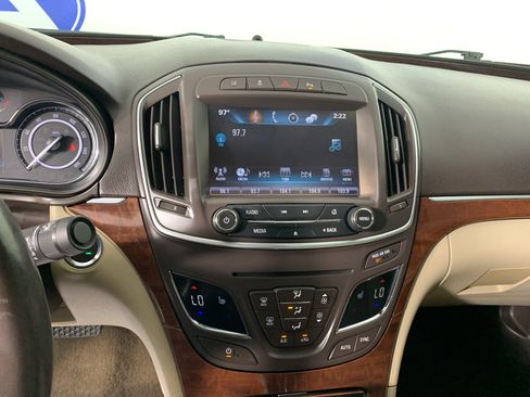 Used 2017 Buick Regal Premium w/ Driver Confidence Package #1 FWD image 25