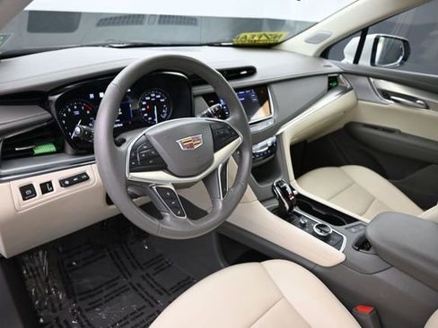 Used 2023 Cadillac XT5 Premium Luxury w/ Technology Package AWD/4WD image 21