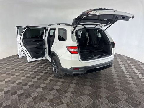 Used 2026 Honda Pilot Sport image 20
