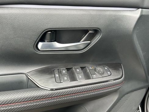 New 2025 Nissan Kicks SR w/ Illumination Package image 10