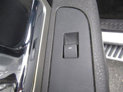 Used 2011 Ford F150 FX4 w/ FX Luxury Pkg image 25