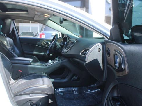 Used 2015 Chrysler 200 C w/ Safetytec Group image 12