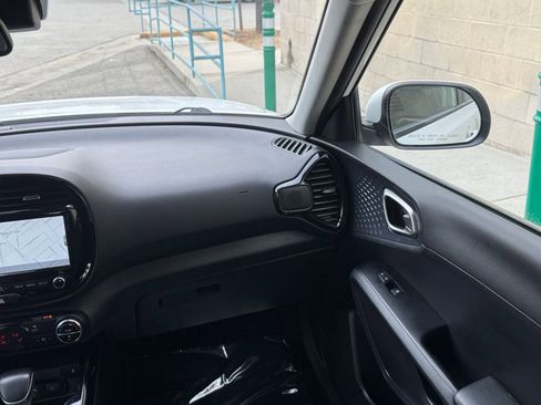 Used 2021 Kia Soul EX image 38