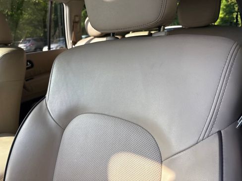 Used 2022 Nissan Armada SL w/ Captain's Chairs Package AWD/4WD image 7