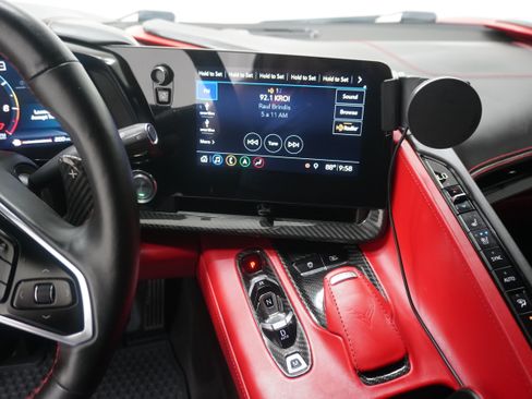 Used 2020 Chevrolet Corvette Stingray Premium Cpe w/ 3LT Preferred Equipment Group RWD image 27