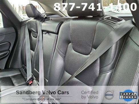 Certified 2023 Volvo XC60 B5 Plus w/ Climate Package image 15