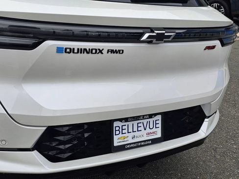 Used 2025 Chevrolet Equinox EV RS w/ Active Safety Package 3 AWD/4WD image 14