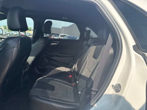Used 2022 Ford Edge ST w/ Equipment Group 401A AWD/4WD image 11