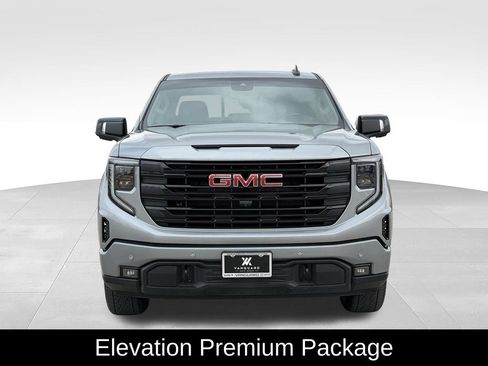 Used 2024 GMC Sierra 1500 Elevation w/ Elevation Premium Package AWD/4WD image 3