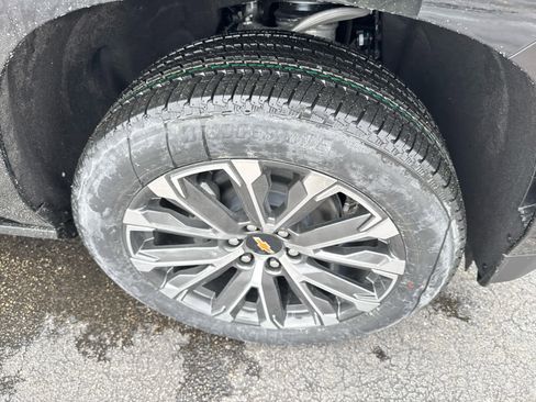 New 2026 Chevrolet Suburban High Country image 14