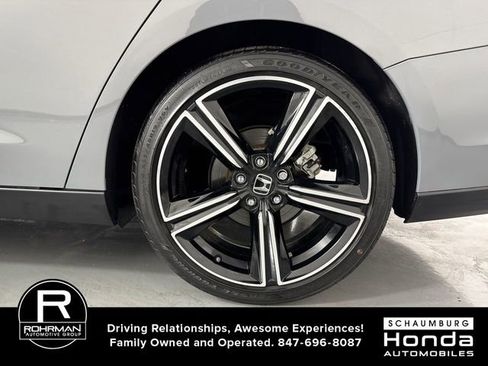Used 2023 Honda Accord Sport image 6