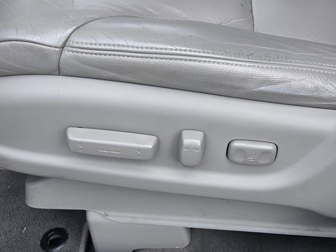 Used 2012 Honda CR-V EX-L image 12