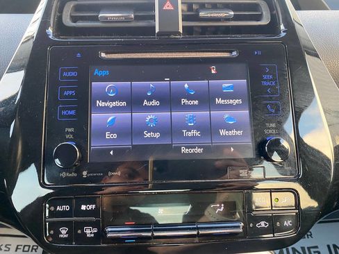 Used 2017 Toyota Prius Prime Plus image 27