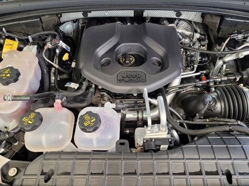 Used 2022 Jeep Grand Cherokee Limited 4xe w/ Luxury Tech Group II image 30