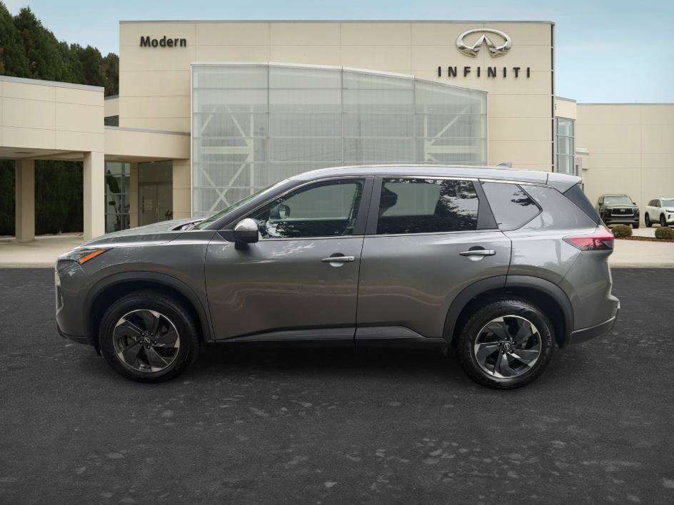 Used 2025 Nissan Rogue SV AWD/4WD image 7
