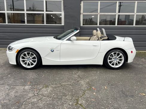 Used 2008 BMW Z4 3.0i image 2