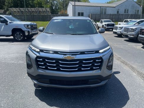 Certified 2026 Chevrolet Equinox LT w/ Convenience Package II FWD image 3