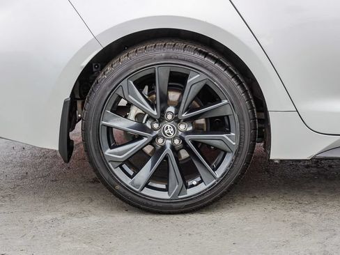 Used 2024 Toyota Corolla SE FWD image 12