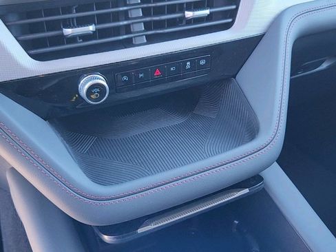 New 2025 Ford Explorer Active w/ Active Comfort Package image 17