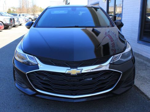 Used 2019 Chevrolet Cruze LT w/ LT Fleet Convenience Package image 2