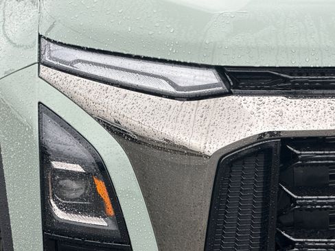 New 2026 Chevrolet Equinox ACTIV w/ Safety and Technology Package image 32