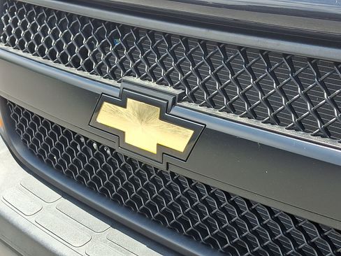 Used 2022 Chevrolet Express 3500 w/ Power Convenience Package RWD image 31