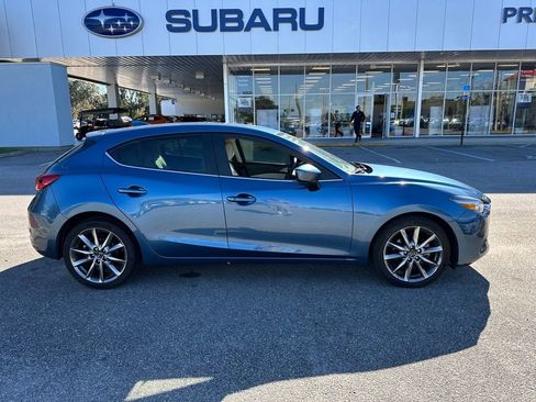 Used 2018 MAZDA MAZDA3 Grand Touring w/ Premium Equipment Package image 2