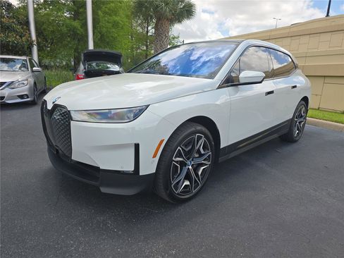Certified 2024 BMW iX xDrive50 AWD/4WD image 6