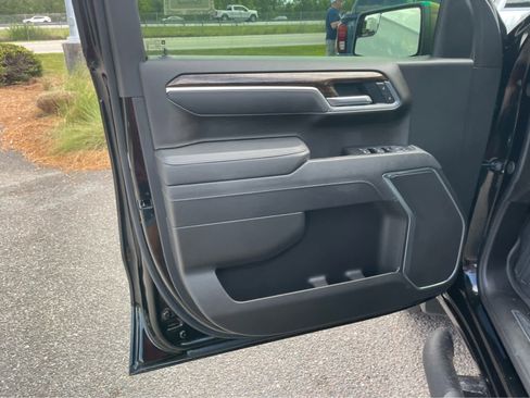 Used 2026 GMC Sierra 1500 Elevation w/ Elevation Select Package AWD/4WD image 10