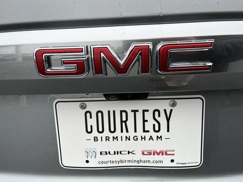 Used 2024 GMC Yukon Denali w/ Advanced Technology Package image 36