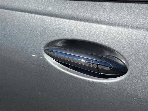 Used 2020 Buick Encore GX Essence w/ Advanced Technology Package image 32