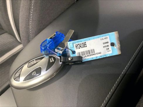 Certified 2024 Hyundai Sonata SEL w/ Convenience Package image 33