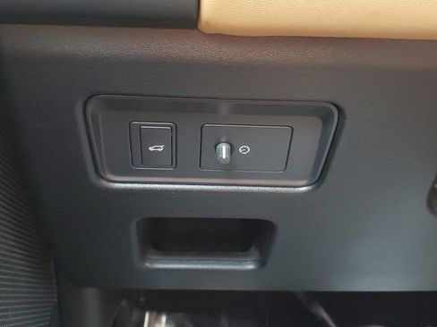 Used 2023 Land Rover Discovery HSE R-Dynamic image 29