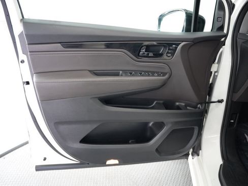 Used 2018 Honda Odyssey Elite image 45