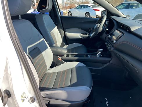 Certified 2024 Nissan Kicks SR w/ SR Premium Package image 15