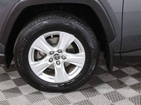 Certified 2019 Toyota RAV4 XLE w/ Convenience Package image 18