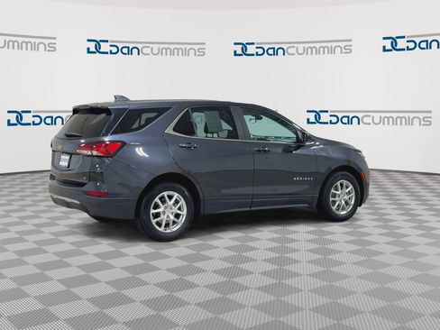 Used 2022 Chevrolet Equinox LT FWD image 8