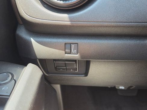 Used 2026 Chevrolet Colorado Trail Boss AWD/4WD image 29