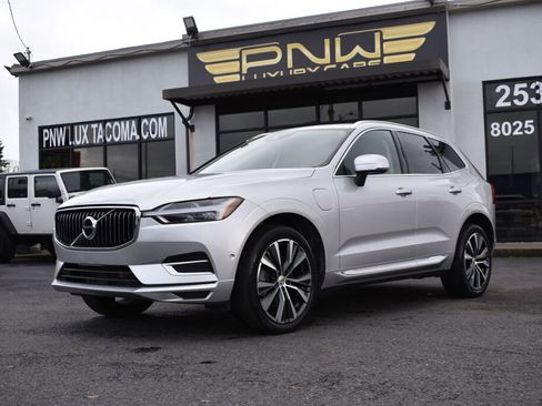 Used 2018 Volvo XC60 T8 Inscription w/ Vision Package image 5