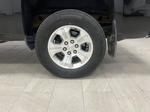 Used 2017 Chevrolet Silverado 1500 LT w/ All Star Edition AWD/4WD image 49