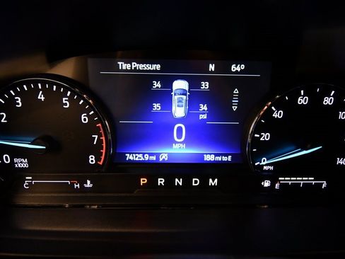 Used 2020 Ford Explorer XLT w/ Equipment Group 202A image 22