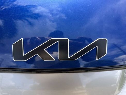 Used 2025 Kia Sportage EX FWD image 10