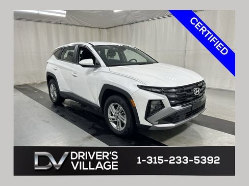 Used 2025 Hyundai Tucson SE AWD/4WD image 1