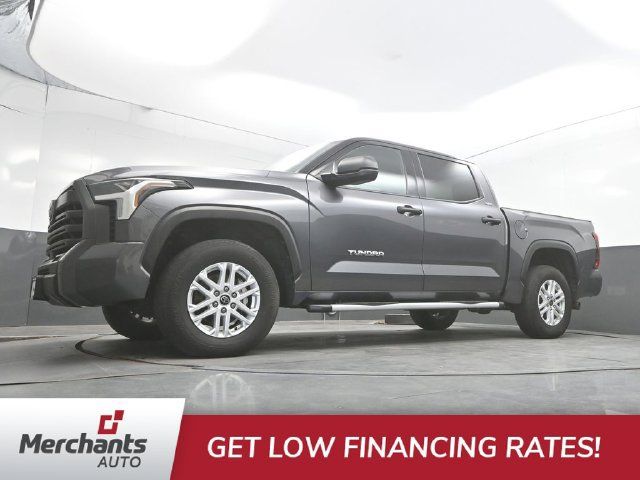 Used 2022 Toyota Tundra SR5 AWD/4WD image 33