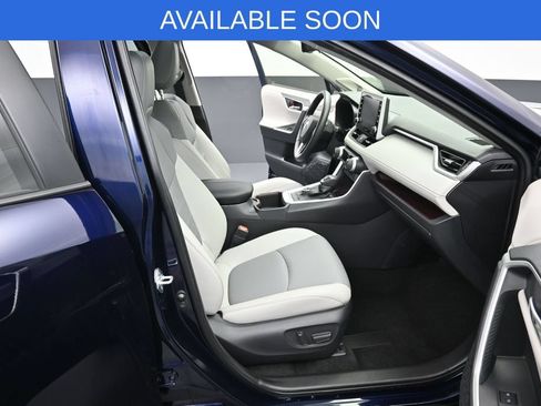 Used 2022 Toyota RAV4 Limited AWD/4WD image 38
