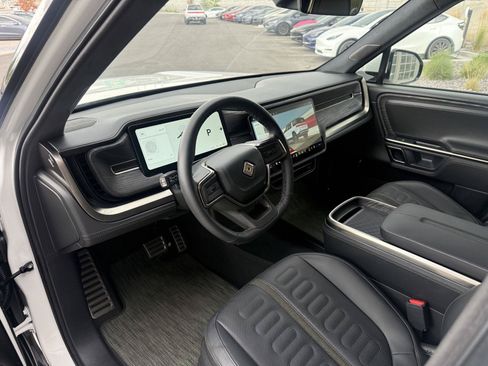 Used 2023 Rivian R1S Adventure AWD/4WD image 12