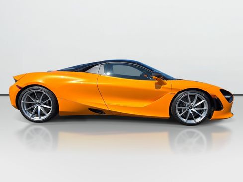 Used 2022 McLaren 720S Performance RWD image 6
