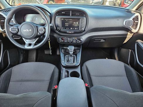 Certified 2024 Kia Soul LX w/ Option Group 015 image 15
