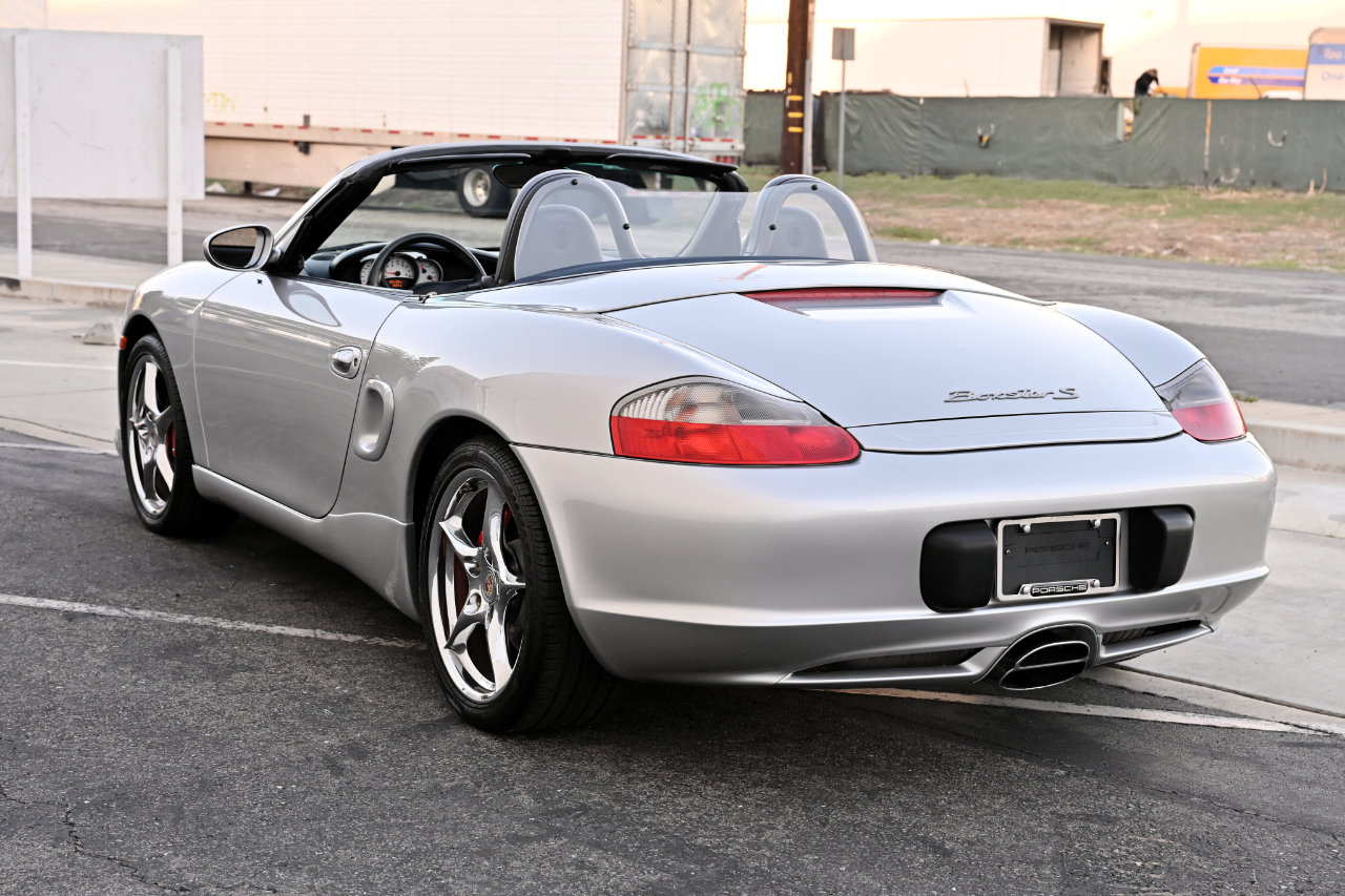 Used 2004 Porsche Boxster S RWD image 5