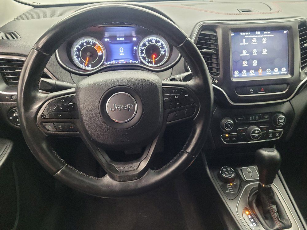 Used 2019 Jeep Cherokee Trailhawk AWD/4WD image 22